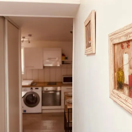 La Retraite Paisible : Maisonnette Secrete A - 267