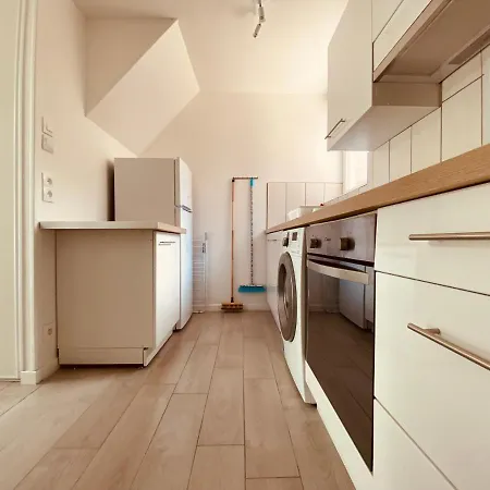 La Retraite Paisible : Maisonnette Secrete A - 267 Apartment